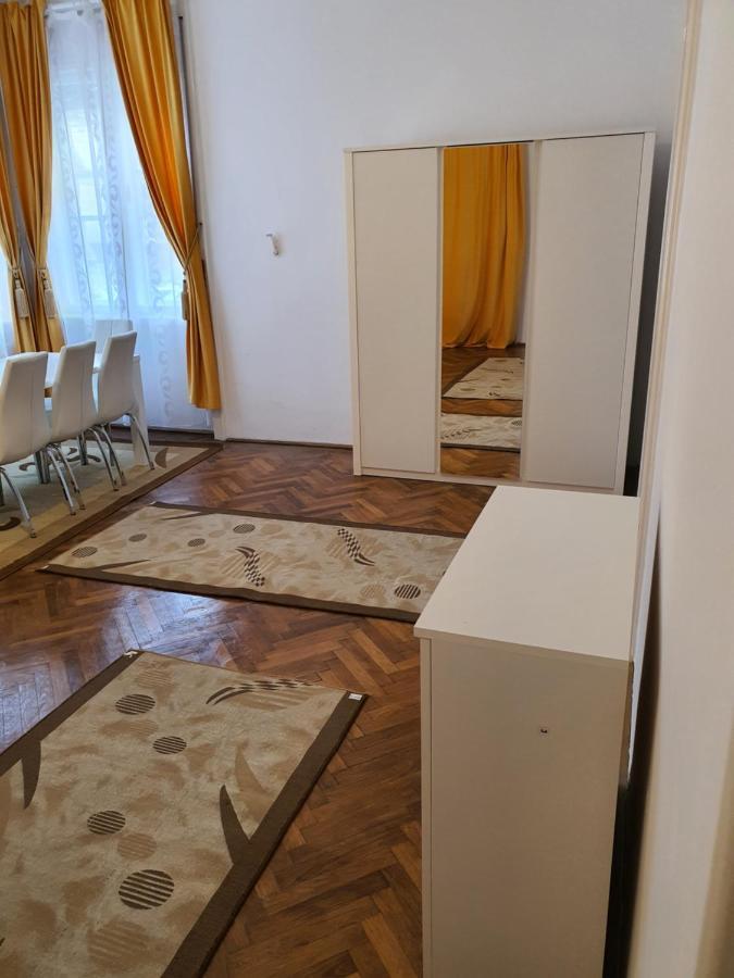 Apartament Enescu Τιμισοάρα Εξωτερικό φωτογραφία