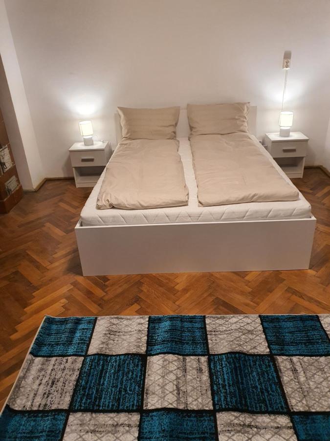 Apartament Enescu Τιμισοάρα Εξωτερικό φωτογραφία